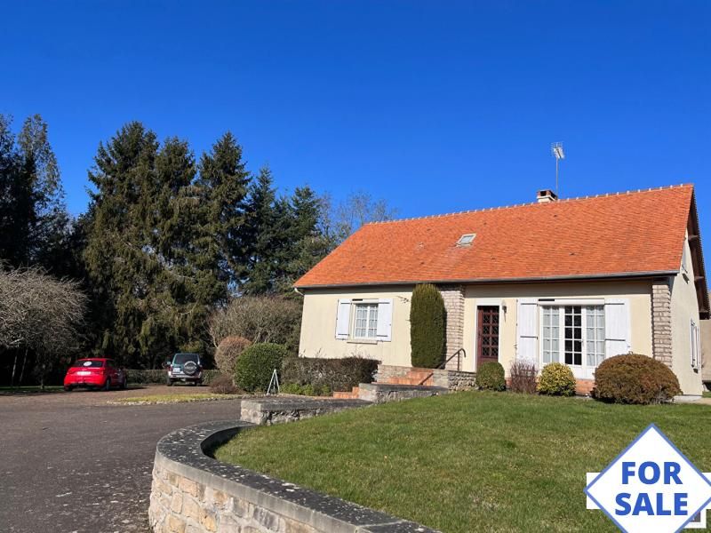 5 bed detached house for sale in SaintNicolasDesBois, Basse