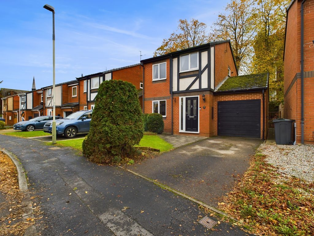 3 bed detached house for sale in Lady Kathryn Grove, Darlington DL3, £