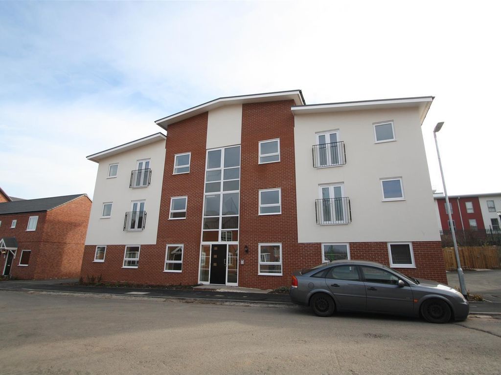 2 bed flat to rent in Ferridays Fields, Woodside, Telford TF7 Zoopla