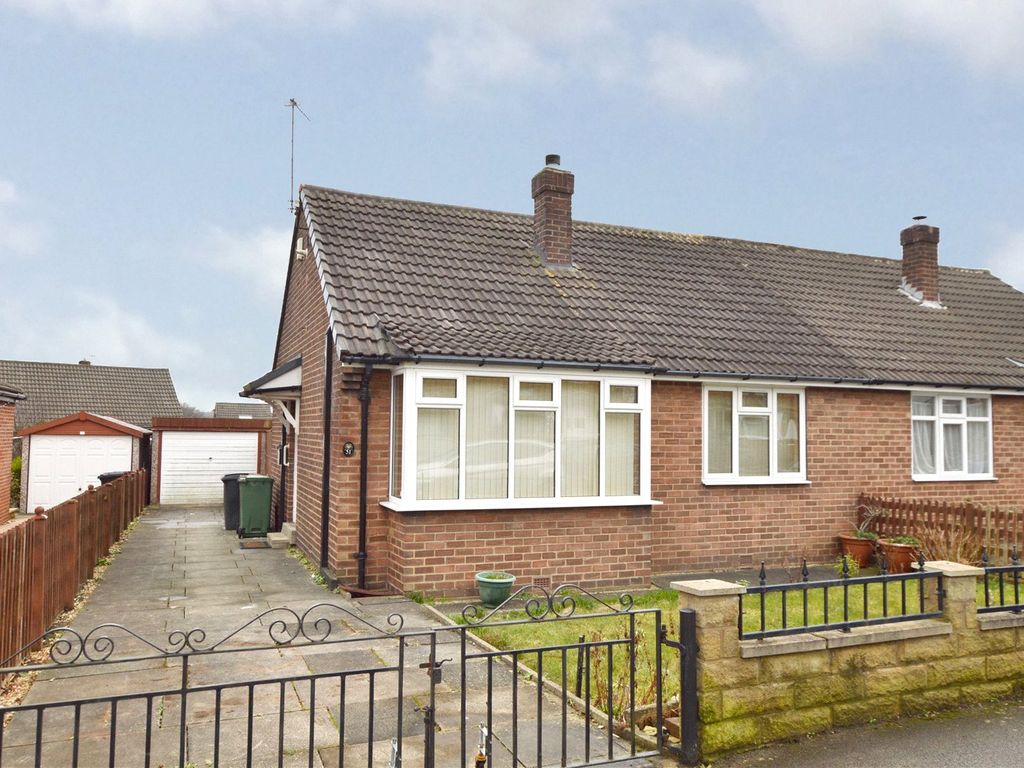 2 bed bungalow for sale in Chatsworth Road, Pudsey, West Yorkshire LS28