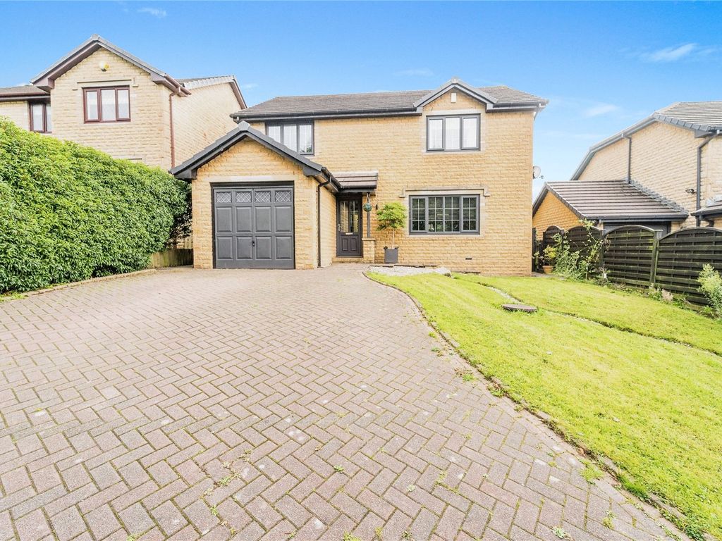 4 bed detached house for sale in Cracoe Gill, Barrowford, Nelson, Lancashire BB9, £375,000 Zoopla