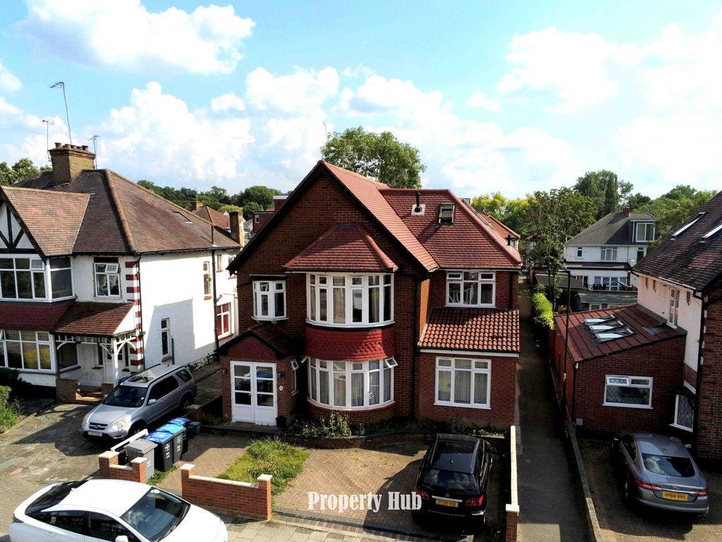 10 bed detached house for sale in Clarendon Gardens, Wembley HA9, £