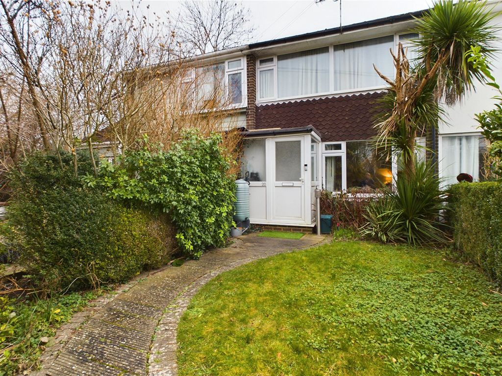 2 bed terraced house for sale in Angel Mead, Woolhampton, Reading