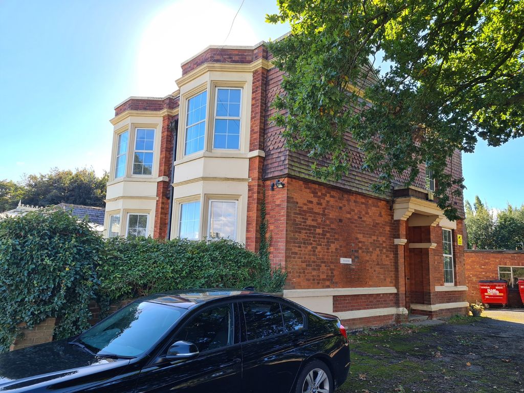 10 bed shared to rent in Barrowby Road, Grantham NG31