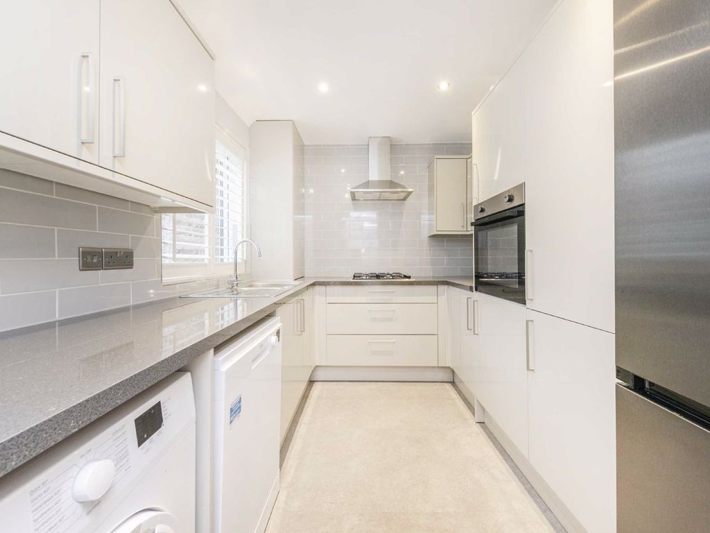 3 bed terraced house to rent in Cavendish Road, London SW12 Zoopla