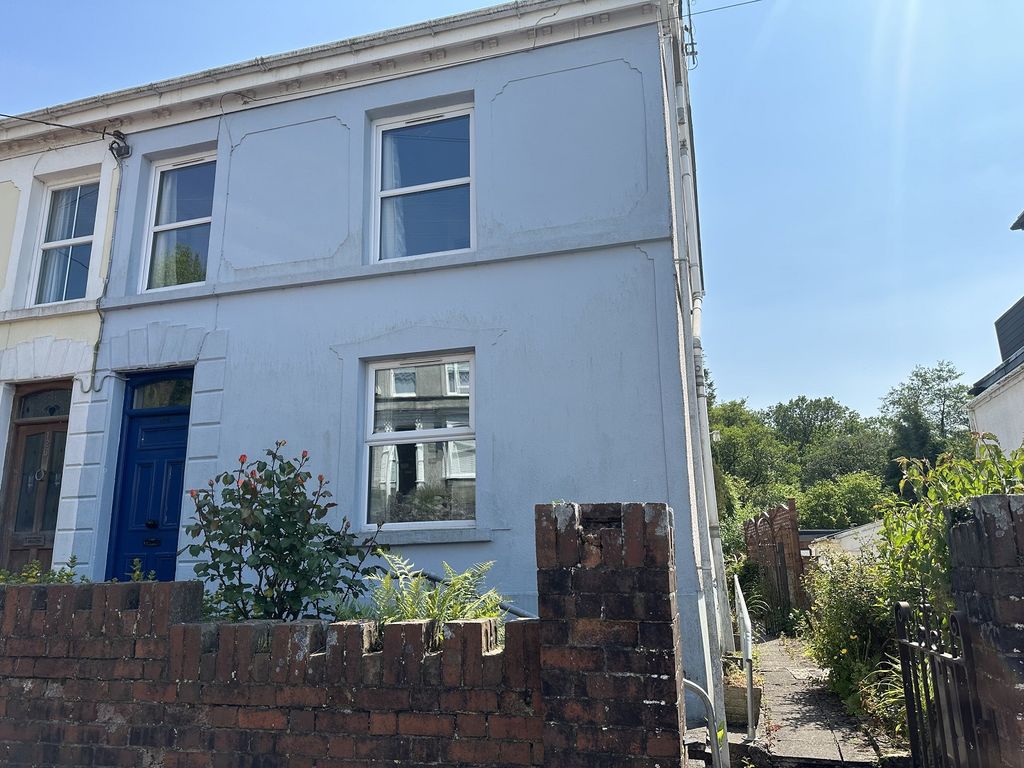 3 bed semidetached house for sale in Station Road, Ystradgynlais