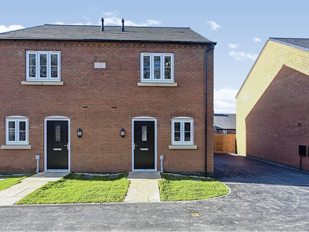 New home, 3 bed semidetached house for sale in Meadow Fields Drive