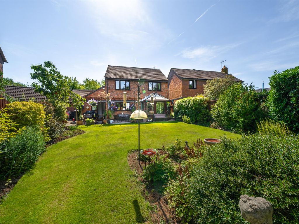 4 bed detached house for sale in Ayrshire Way, Congleton CW12, £420,000