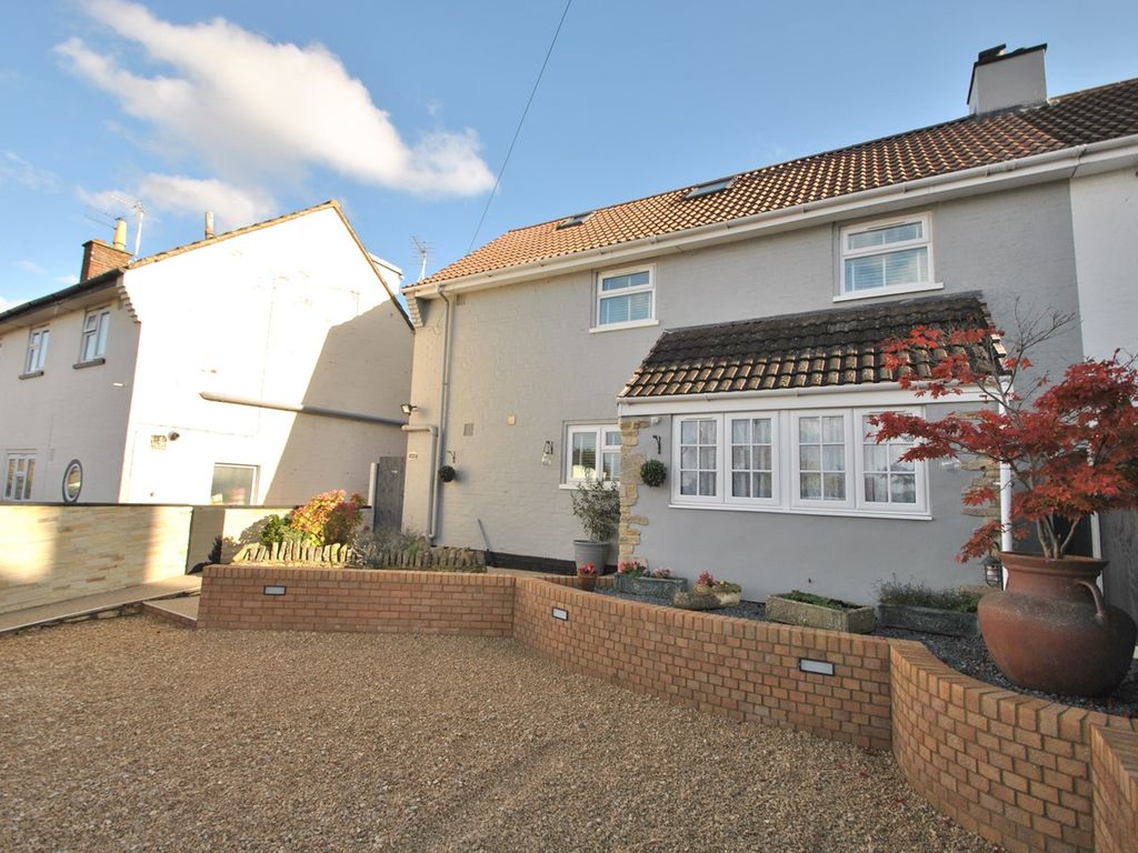 3 bed semidetached house for sale in Orchard Avenue, Cheltenham GL51