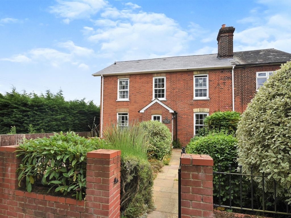 5 bed semidetached house for sale in Motts Lane, Marks Tey, Colchester