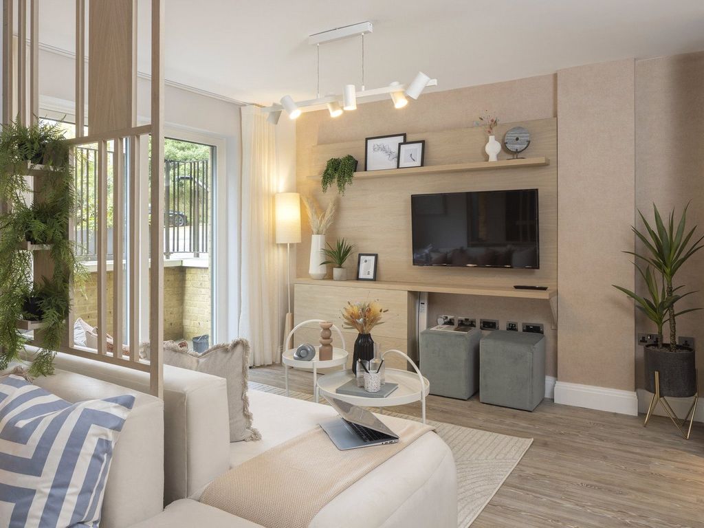 The Mews, Linden Close, Tunbridge Wells, Kent TN2  