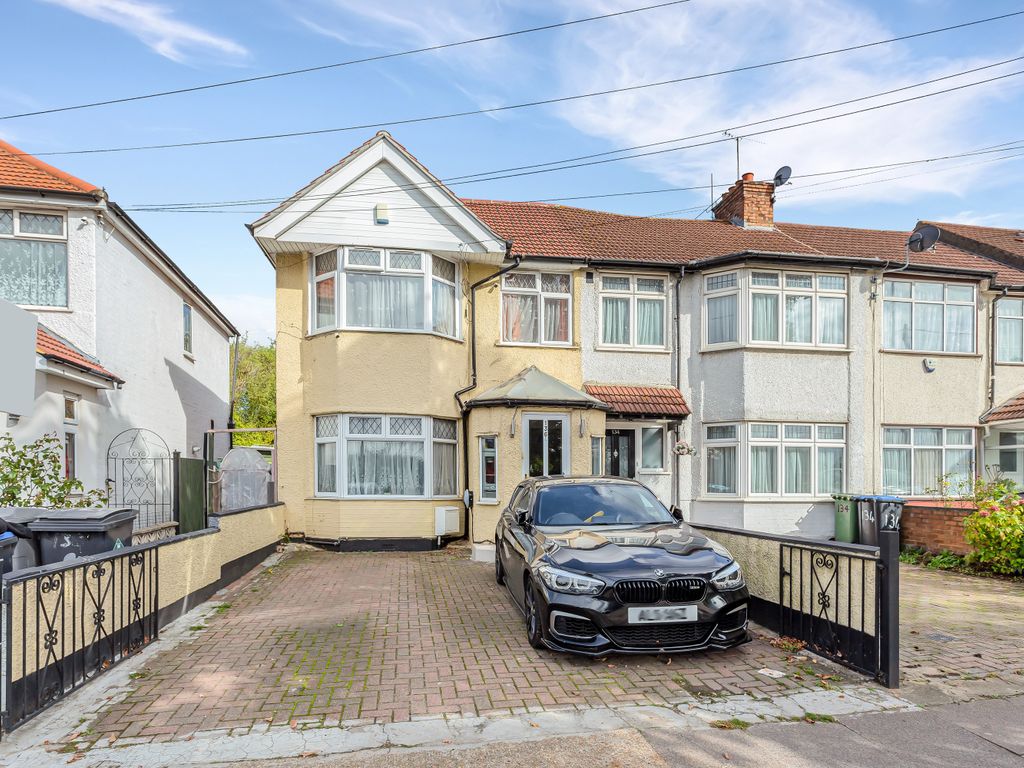 3 bed semidetached house for sale in Bridgewater Road, Wembley, London