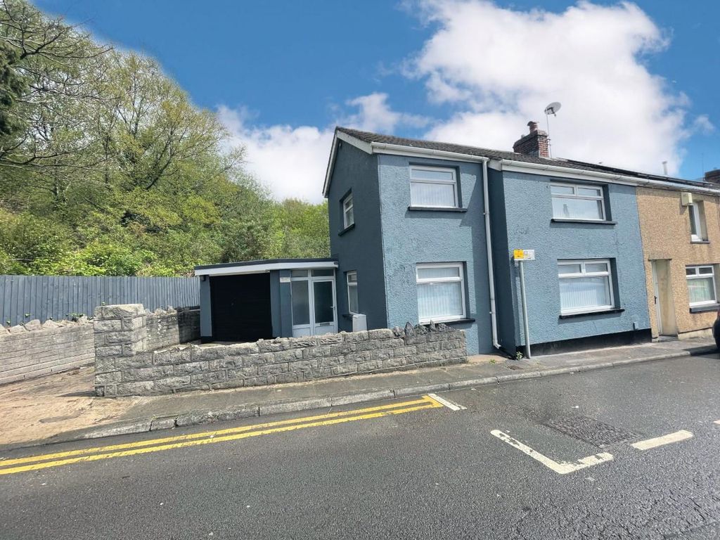 3 bed end terrace house for sale in Drummau Road, Skewen, Neath SA10