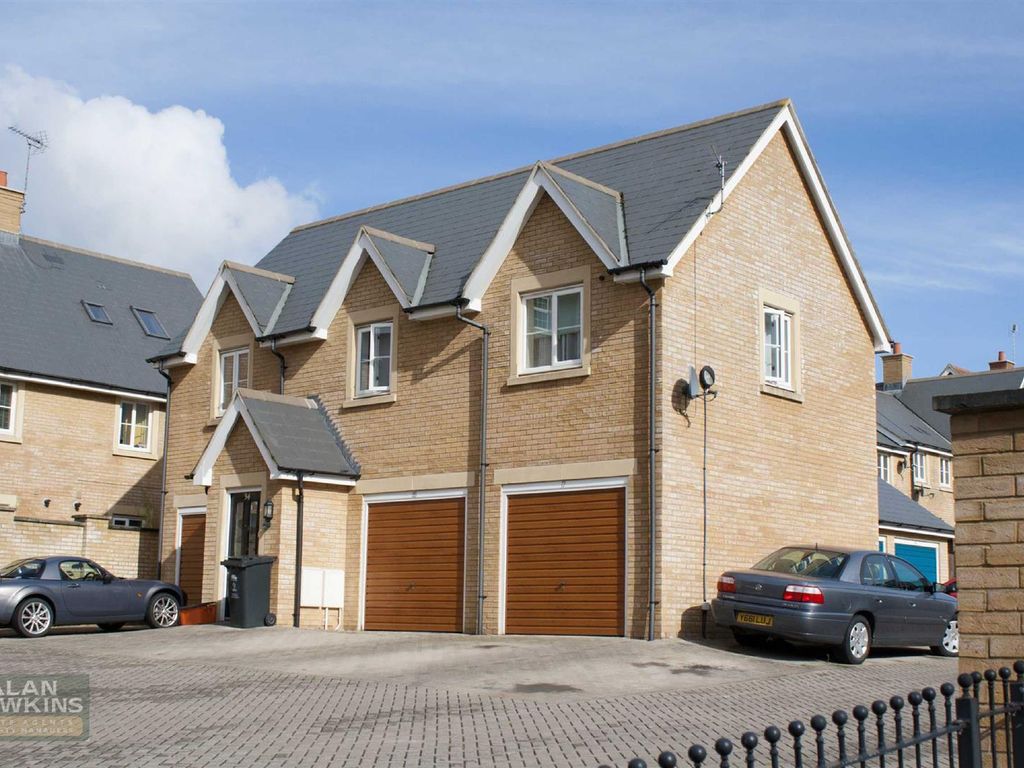 2 bed detached house for sale in Doulton Close, Swindon SN25 Zoopla