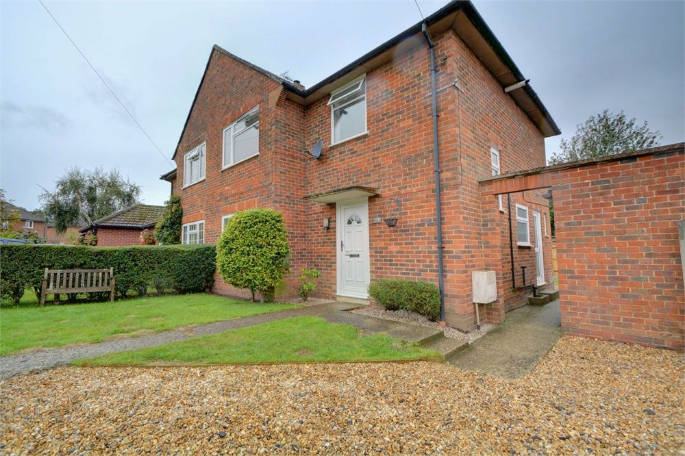 3 bed semidetached house to rent in Gunns Farm, Liphook GU30 Zoopla