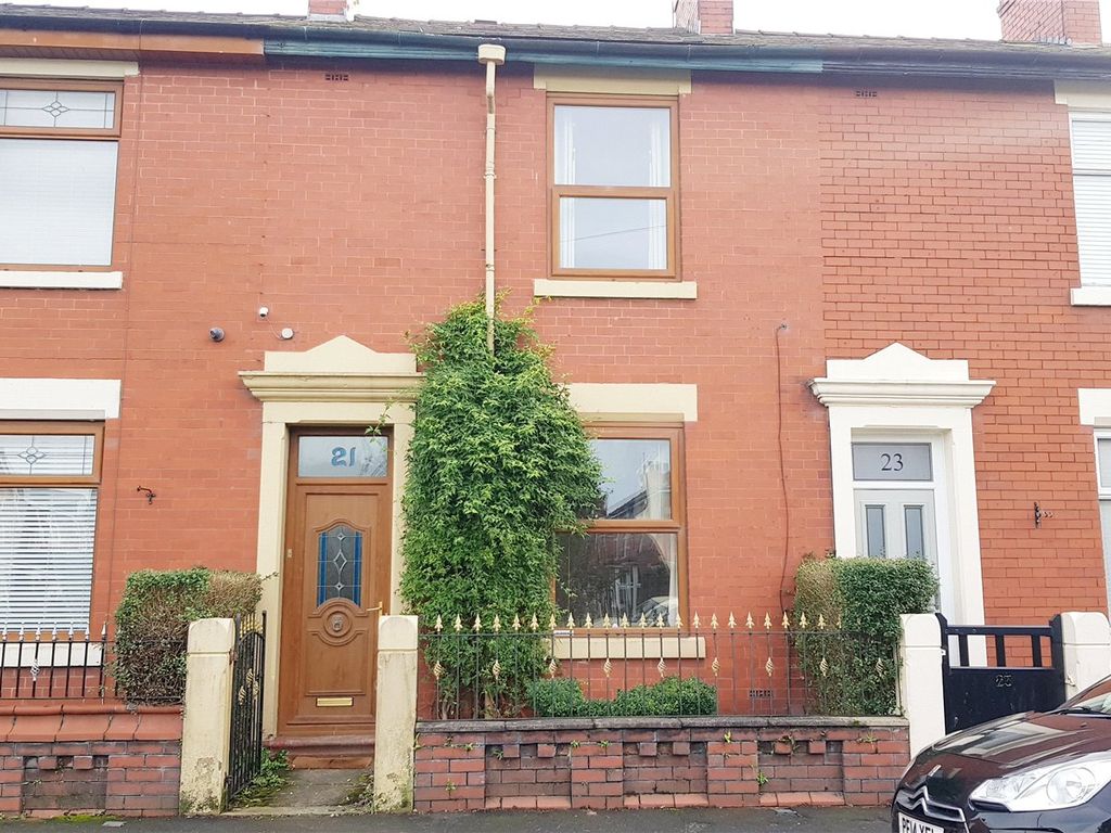 3 bed terraced house for sale in Cowling Lane, Leyland, Lancashire PR25, £90,000 Zoopla