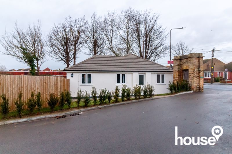 2 bed detached bungalow for sale in Halfway Road, Minster On Sea
