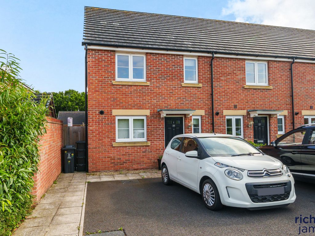 3 bed end terrace house for sale in Calliope Crescent, Upper Stratton, Swindon SN2 Zoopla
