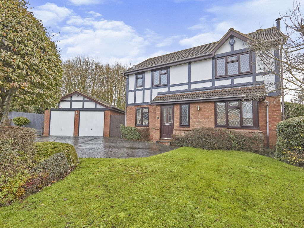 4 bed detached house for sale in Wentworth Drive, Stretton, BurtonOn
