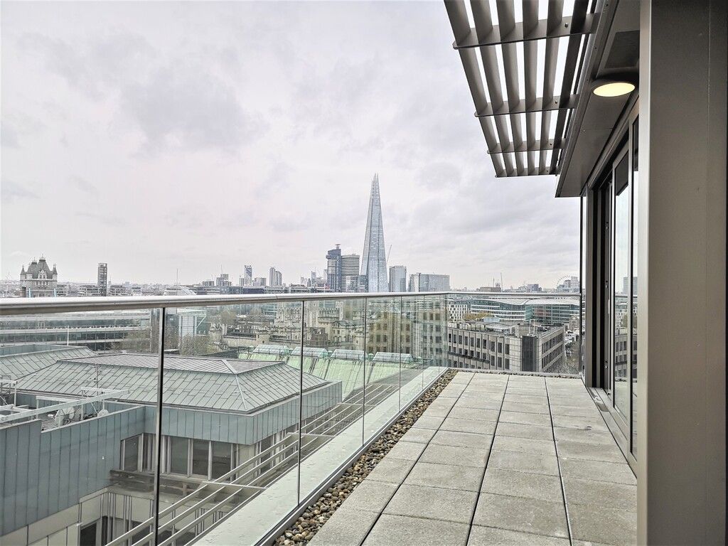 2 bed flat to rent in 2B Flat To Let, Rosemary Building, Royal Mint