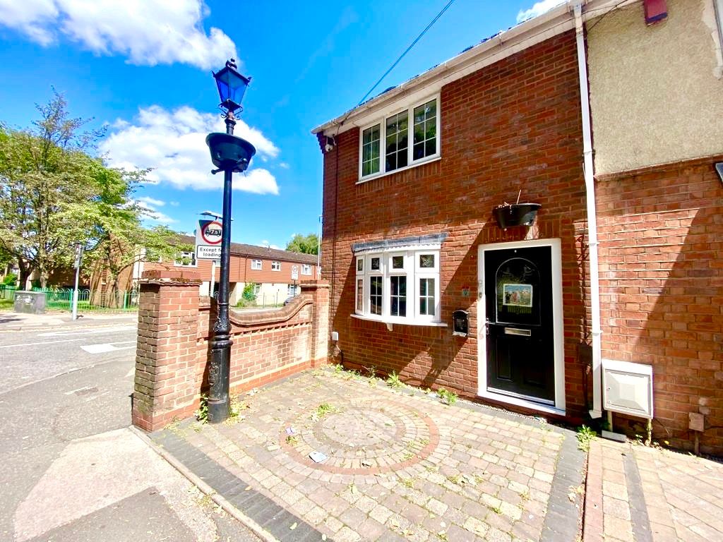 3 bed semidetached house to rent in Wolverhampton Street, Darlaston