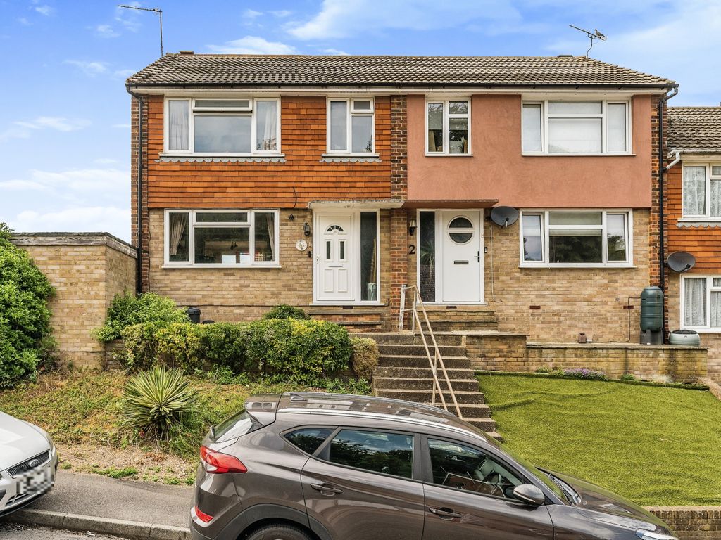 3 bed end terrace house for sale in Broadlands Drive, Chatham, Kent ME5