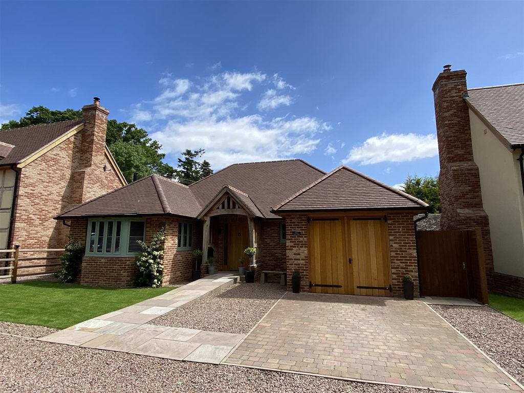 2 bed detached bungalow for sale in The Firs, Winforton, Hereford HR3