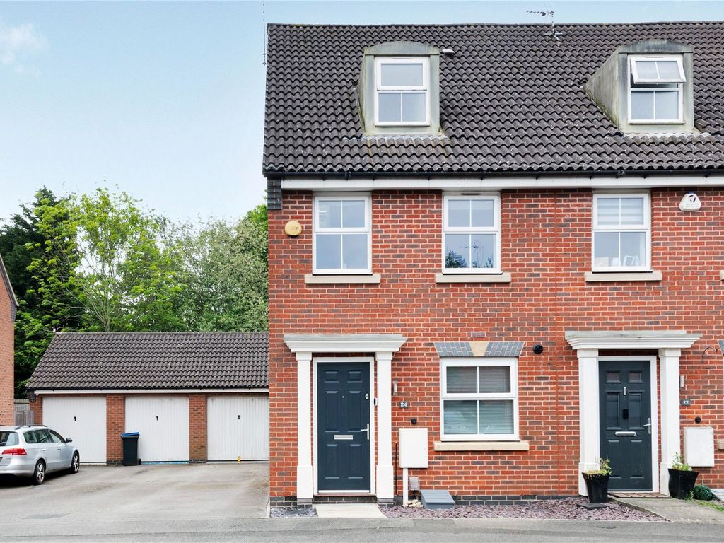 3 bed semidetached house for sale in Percival Way, Groby, Leicester