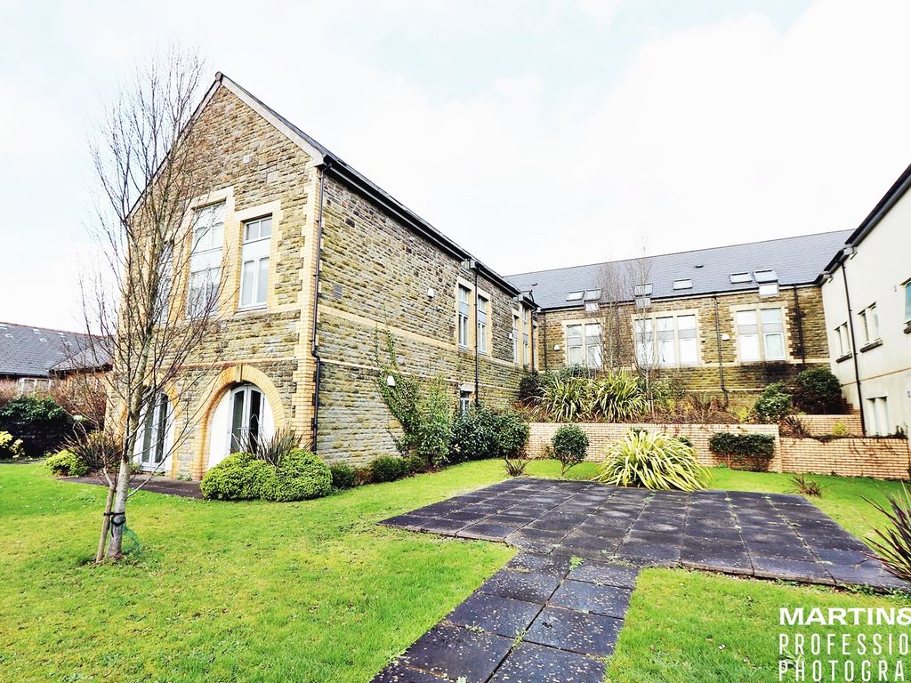 1 bed flat to rent in Tredegar Avenue, Llanharan, Pontyclun CF72, £625