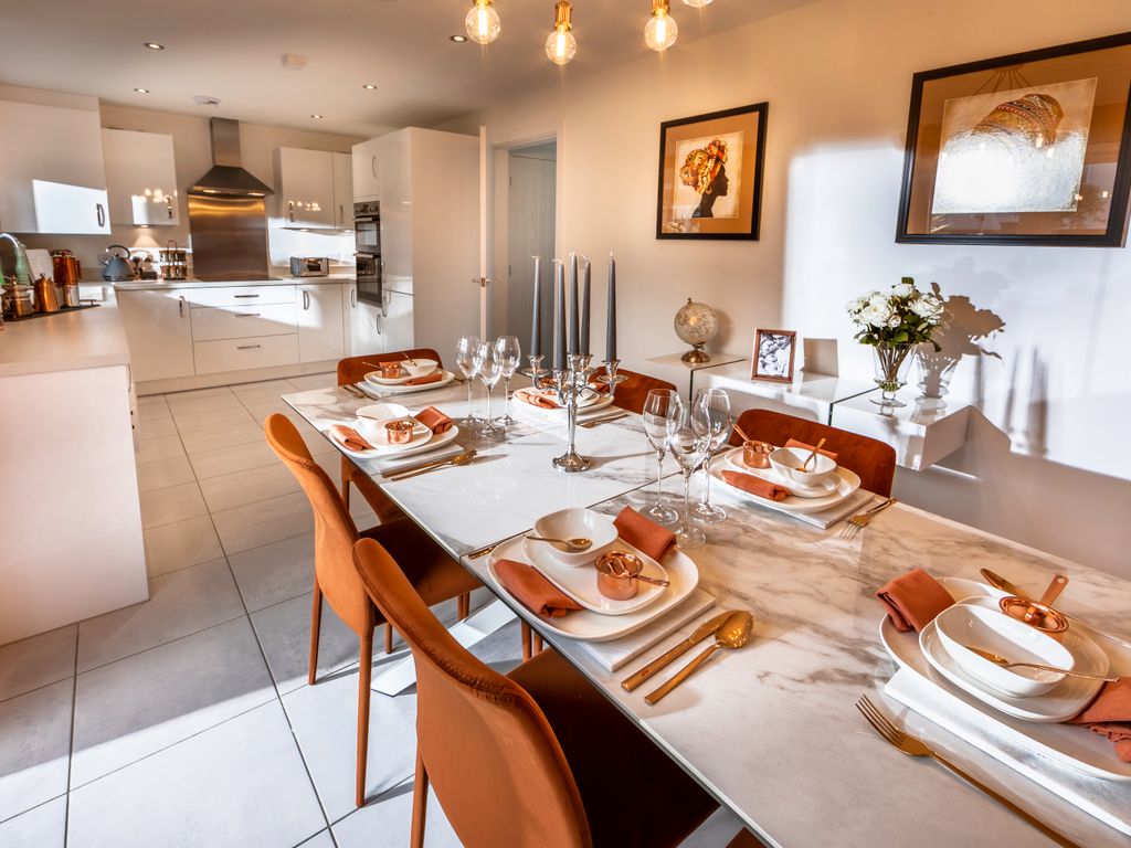 New home, 4 bed detached house for sale in Saltshouse Road, Hull HU8, £