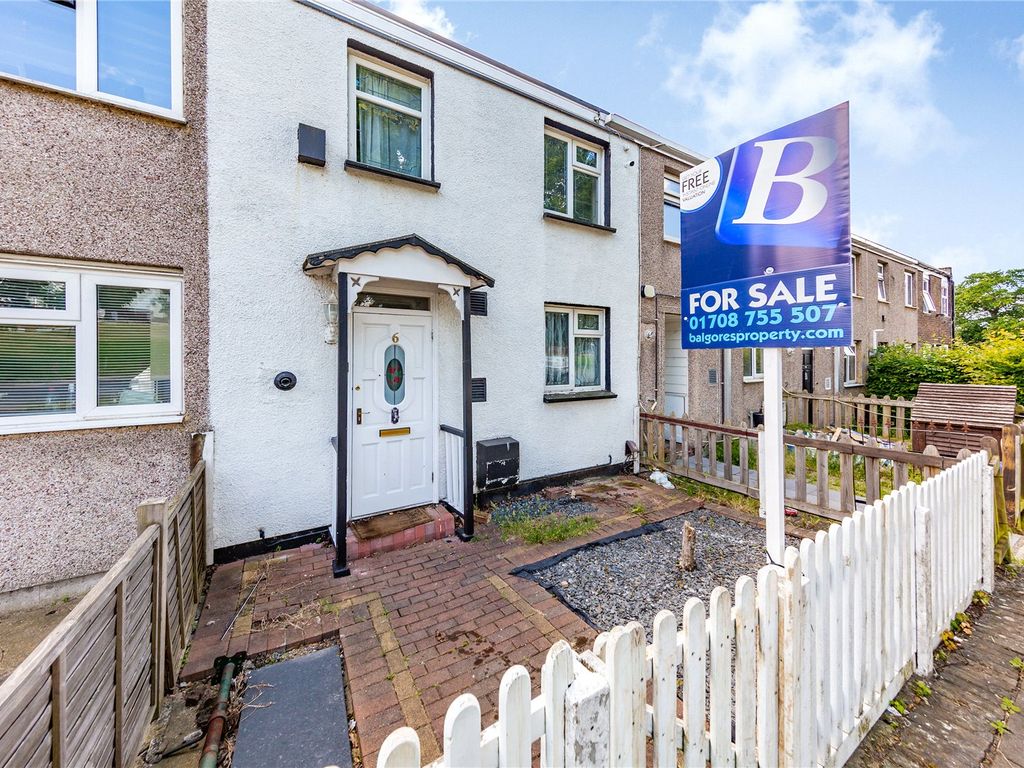 3 bed terraced house for sale in Myrtle Road, Harold Hill RM3 Zoopla