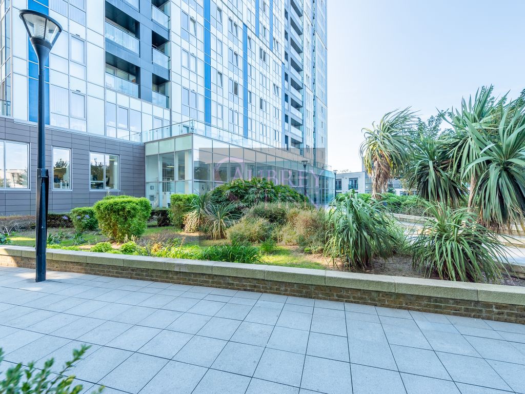 1 bed flat to rent in K D Tower, Cotterells, Hemel Hempstead HP1, £