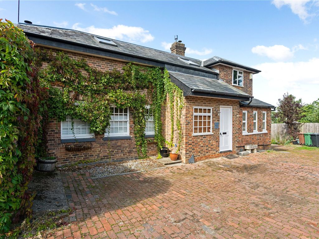 Sandrock Road, Tunbridge Wells, Kent TN2  