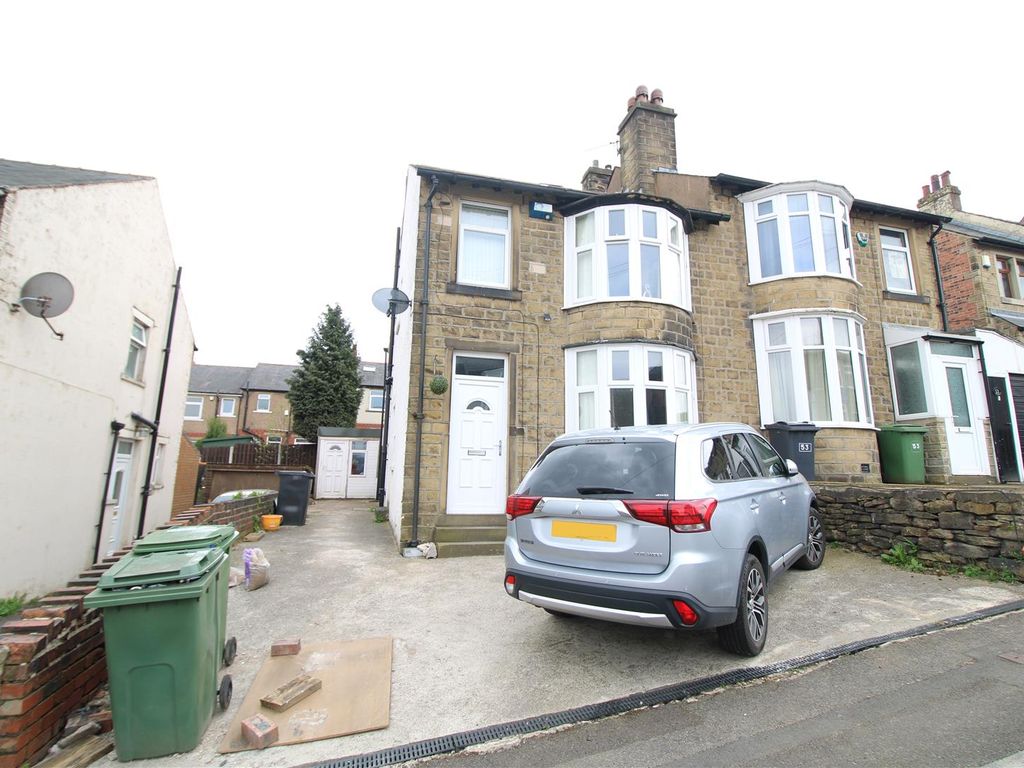 5 bed property for sale in William Street, Crosland Moor, Huddersfield