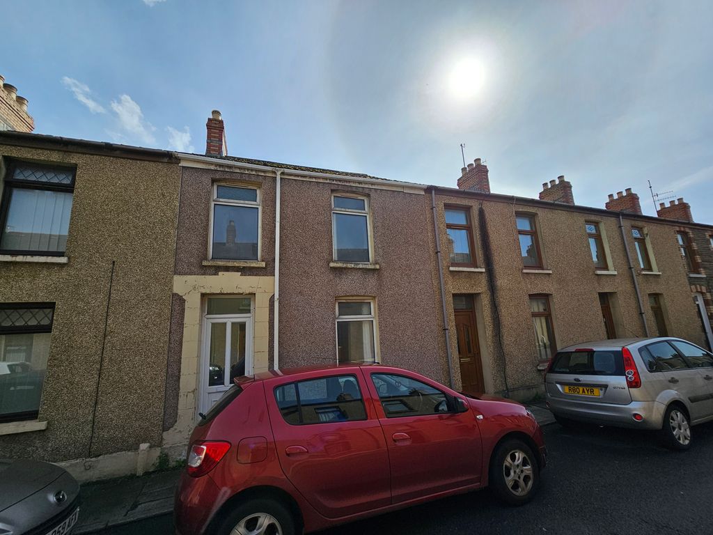 3 bed terraced house to rent in Thomas Street, Port Talbot SA12, £750