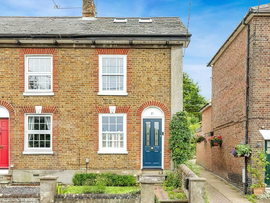 3 bed end terrace house for sale in New Mill Terrace, Tring HP23, £