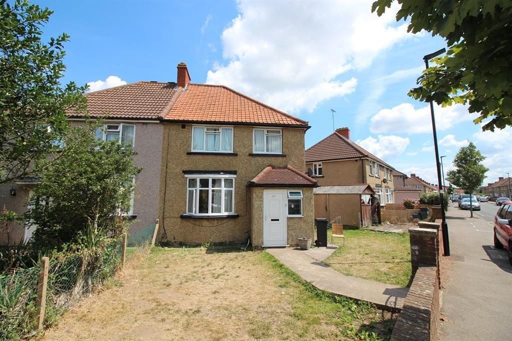 3 bed property for sale in Raleigh Road, Feltham TW13 Zoopla