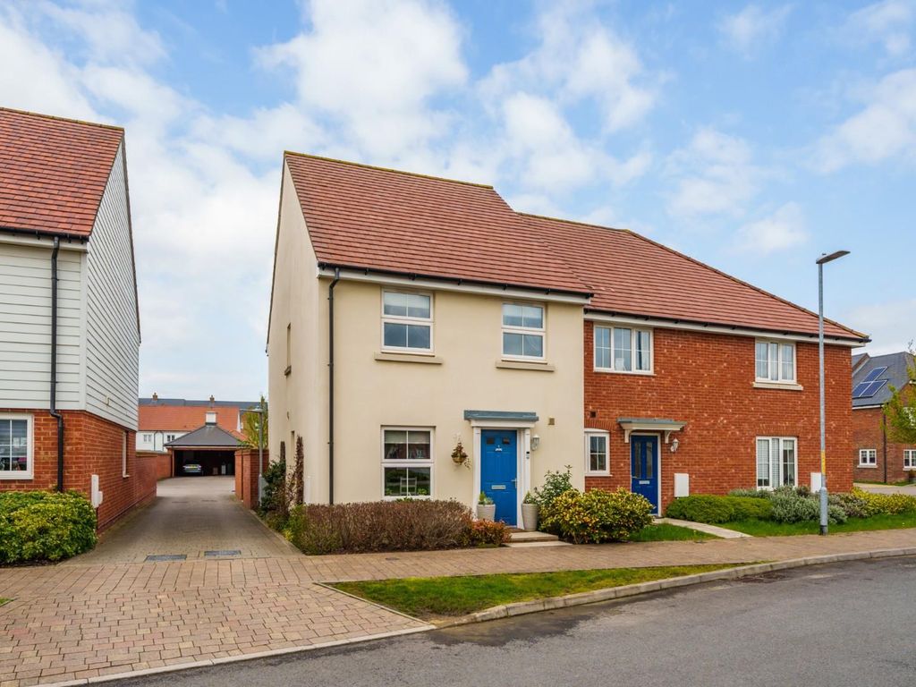 3 bed semidetached house for sale in Starling Drive, Finberry, Ashford