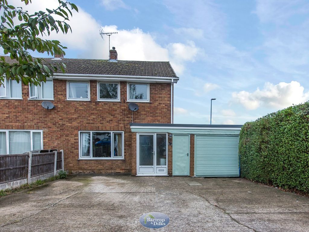 3 bed semidetached house for sale in Rotherham Baulk, CarltonIn