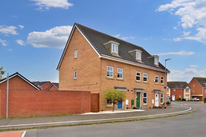 4 bed town house for sale in Taurus Avenue, North Hykeham, Lincoln LN6