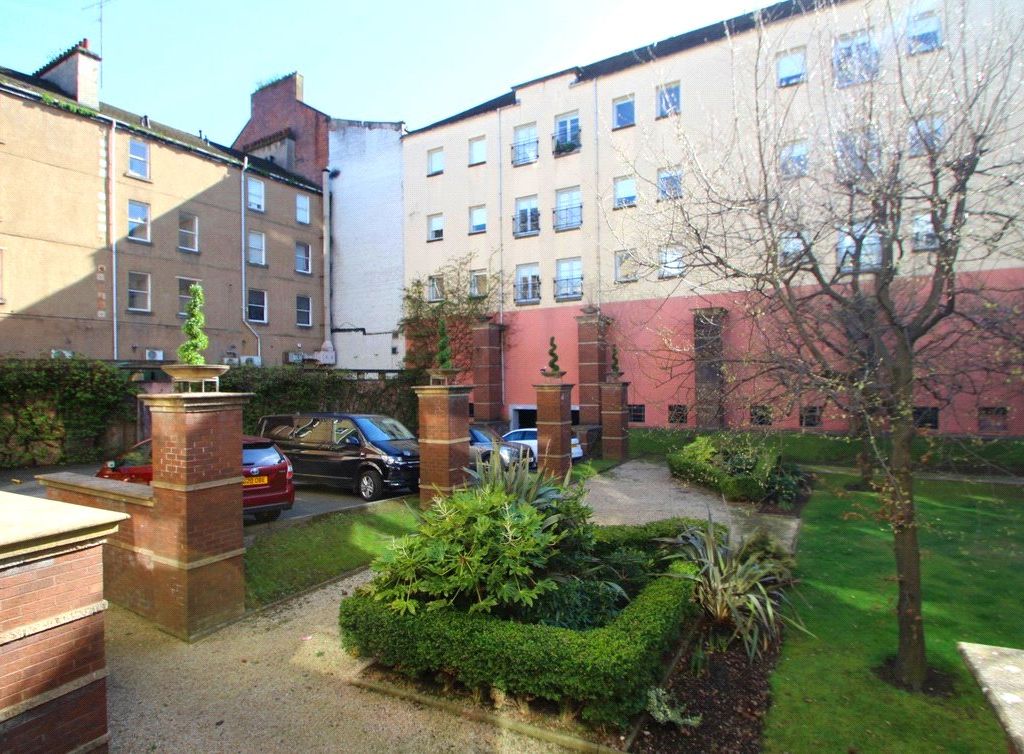 Property for sale in Ingram Street, Glasgow G1, £20,000 Zoopla