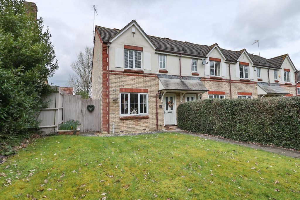 3 bed end terrace house for sale in Brigadier Close, Yeovil, Somerset BA22 Zoopla