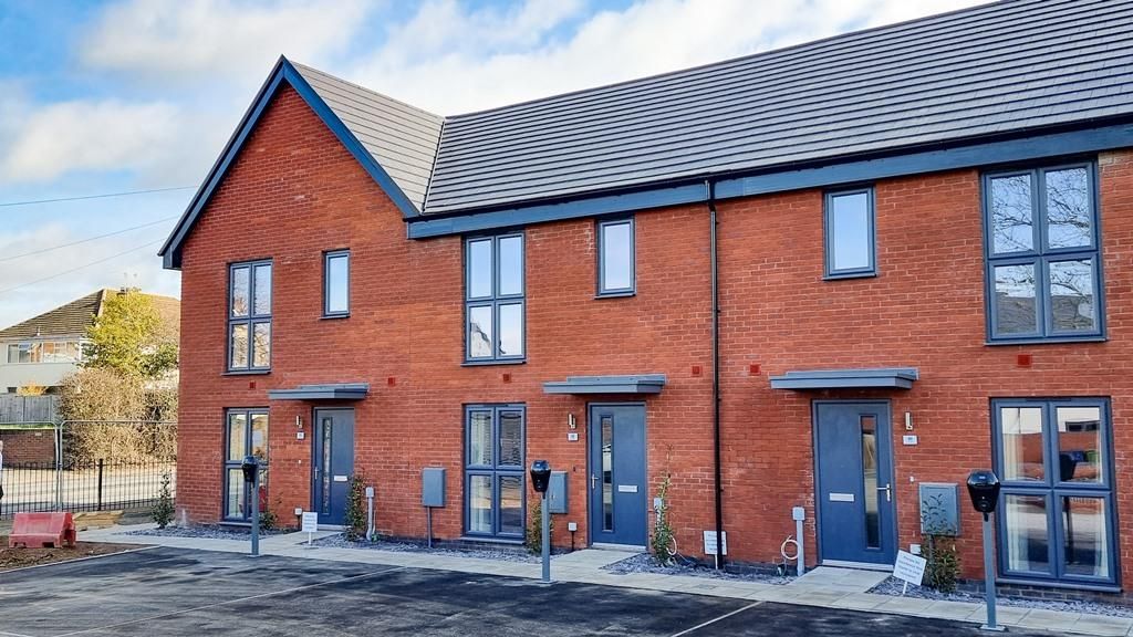 3 bed terraced house to rent in Whittle Way, Brockworth, Gloucester GL3