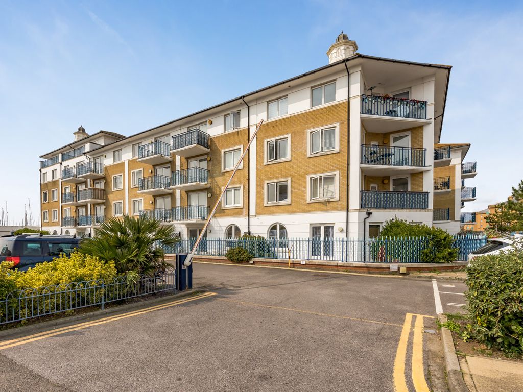 1 bed flat for sale in Sovereign Court, Brighton Marina Village, Brighton BN2, £265,000 Zoopla