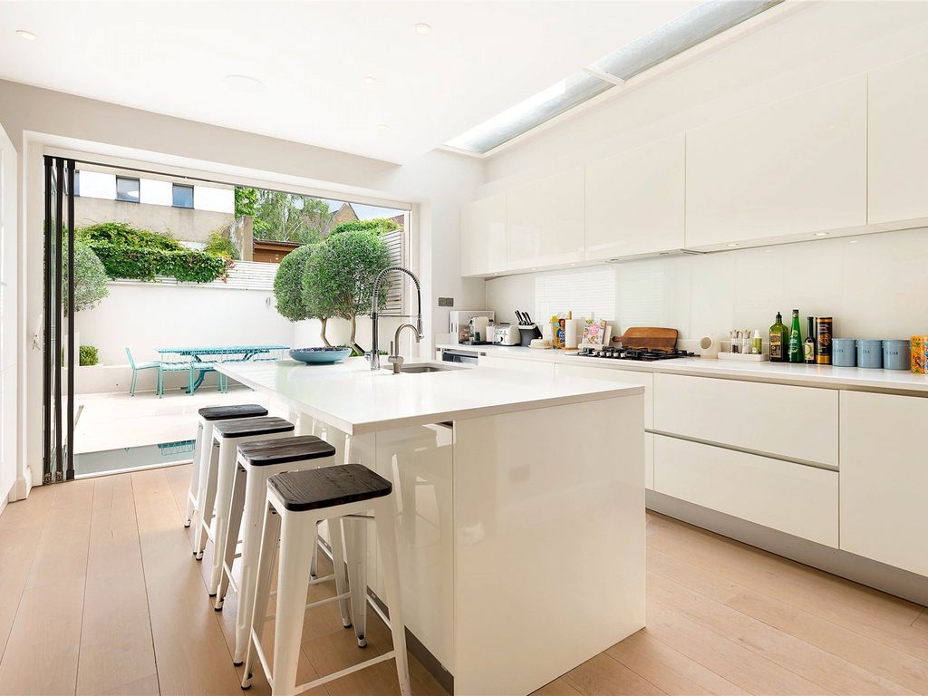4 bed detached house for sale in Battersea Church Road, London SW11