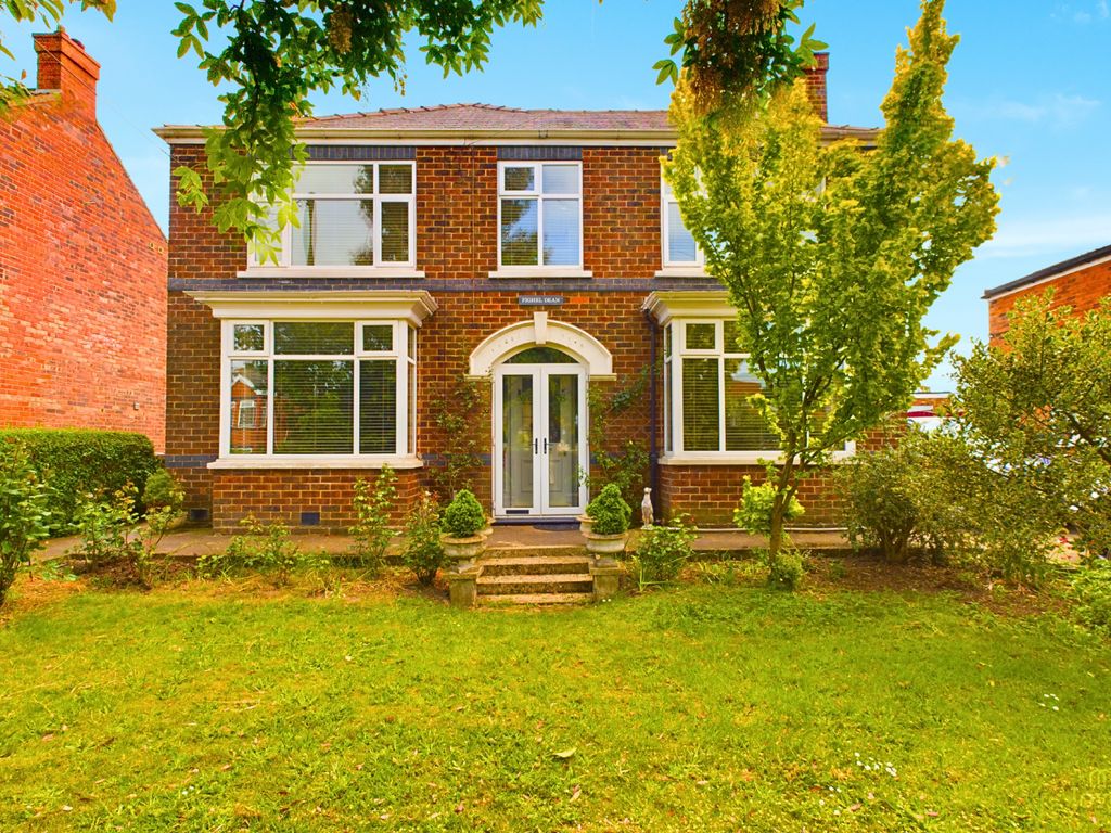 4 bed detached house for sale in Wold Road, BarrowUponHumber, North