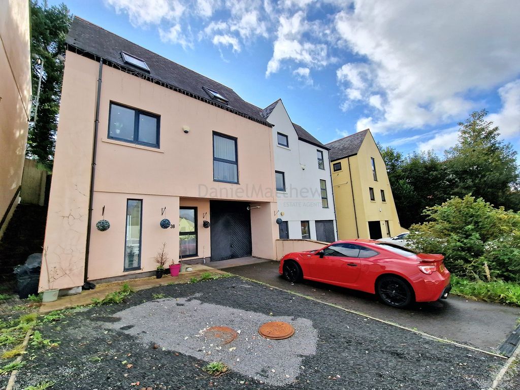 3 bed semidetached house for sale in Duffryn Oaks Drive, Pencoed
