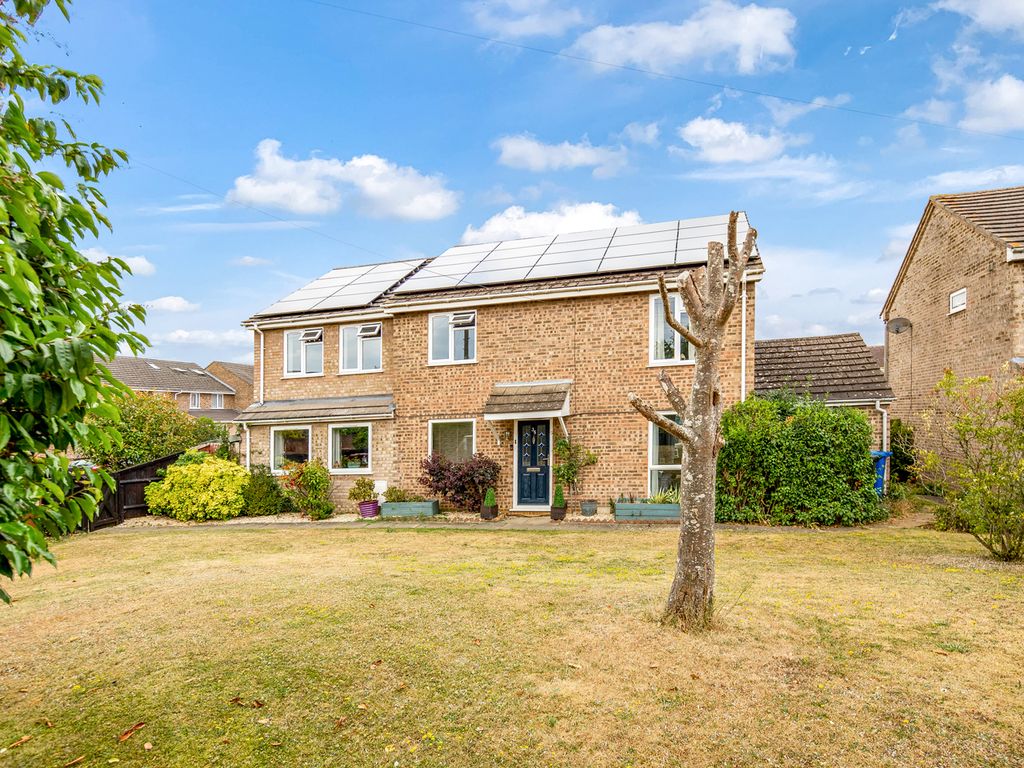 5 bed detached house for sale in Fair Close, Bicester OX26 Zoopla