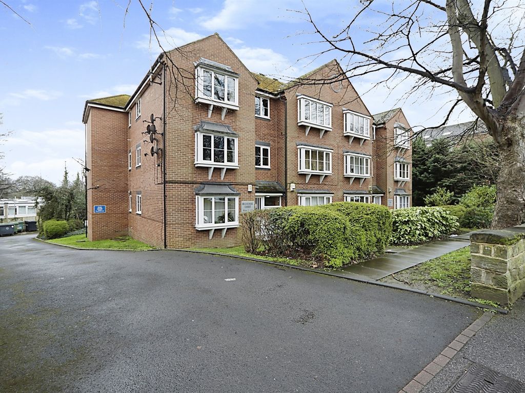 2 bed flat for sale in Harehills Lane, Leeds LS7 Zoopla