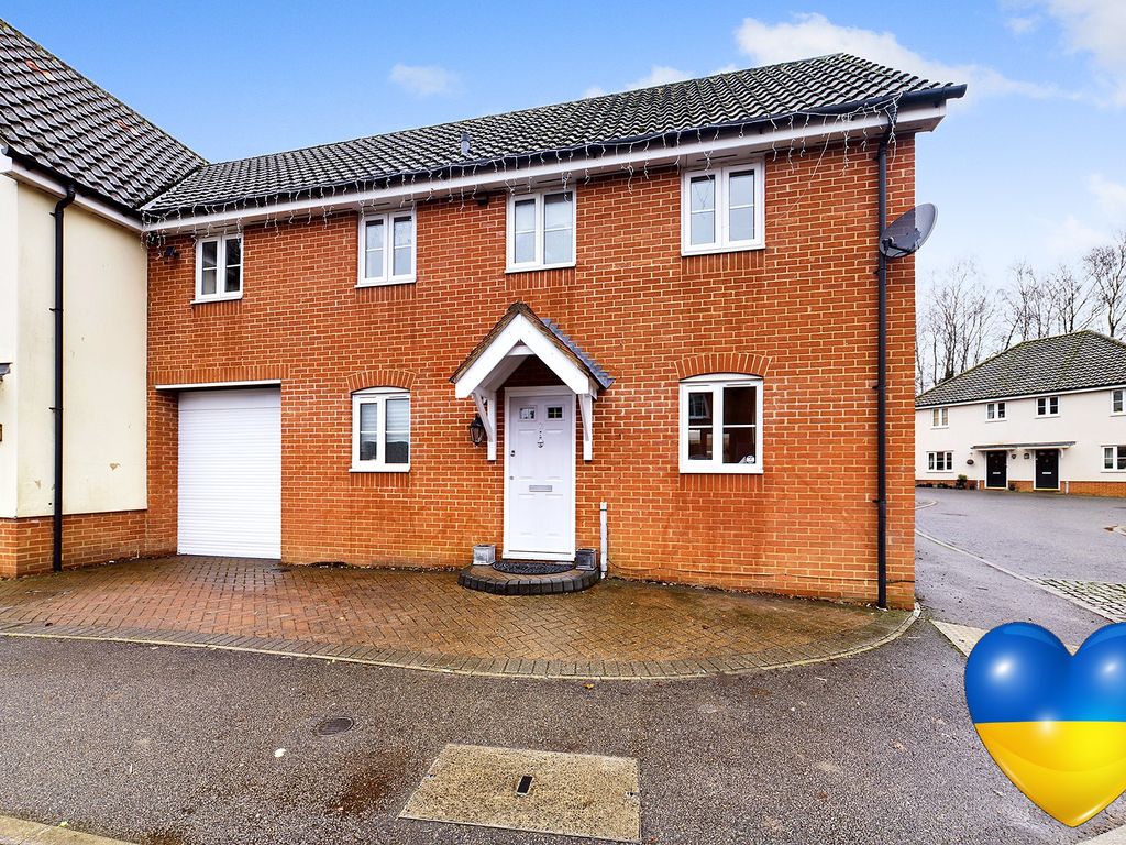 3 bed link-detached house for sale in betjeman close, thetford, norfolk ip24